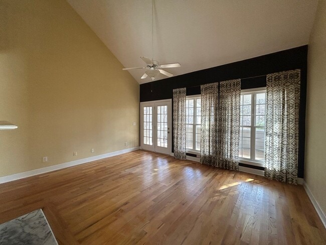 Building Photo - **ASK HOW YOU CAN MOVE IN WITH NO SECURITY DEPOSIT**111 Hanbury Lane - 4 BD, 2.5 BA Home in the A...