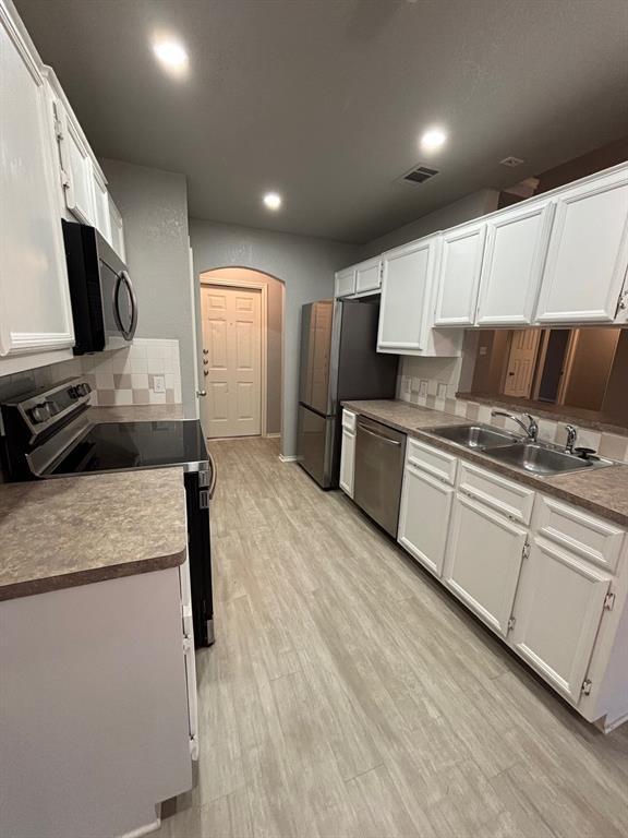 Building Photo - 4300 Maggie Dr