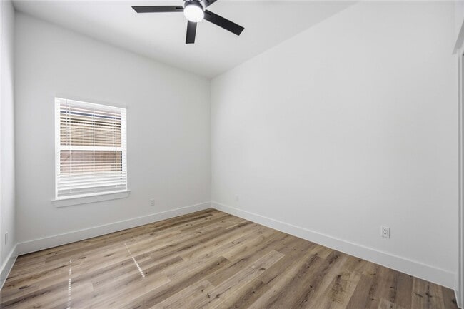 Building Photo - 4027 Cork Dr