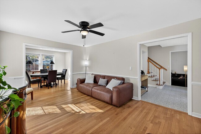 Building Photo - 8081 Kittery Ave