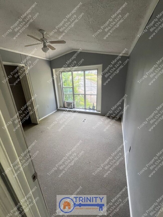 Building Photo - Ready for Move-In!