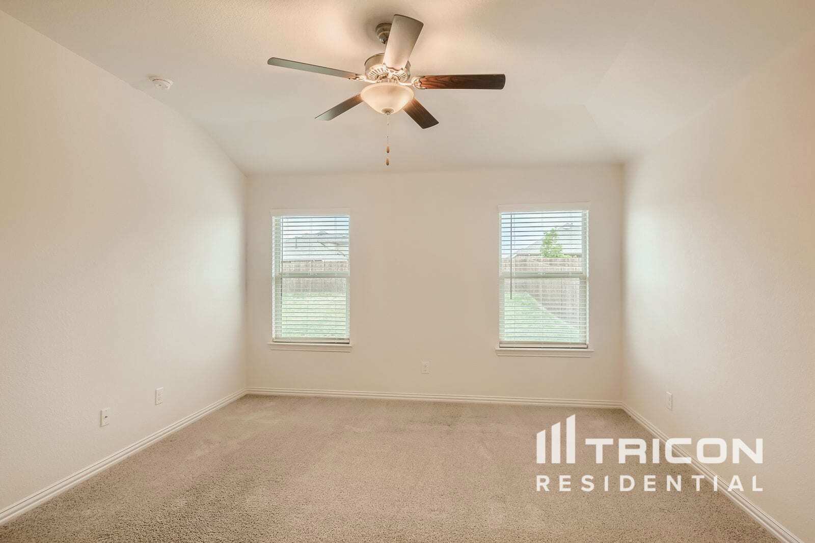 Building Photo - 1348 Renoir Dr
