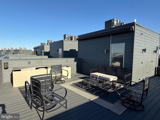 Building Photo - 3119 Pierview Ln