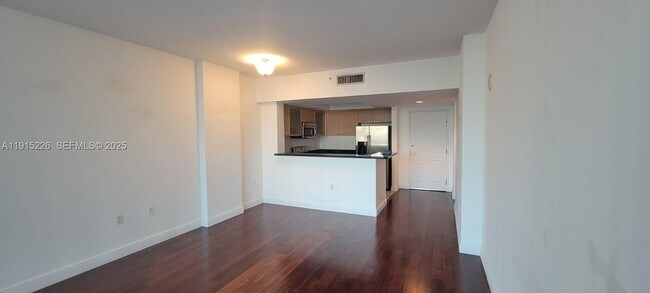 Building Photo - 140 S Dixie Hwy