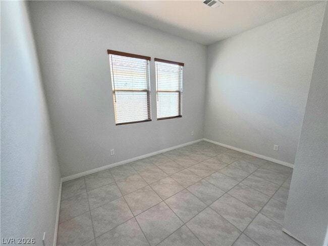 Building Photo - 298 Nine Mile Creek Dr