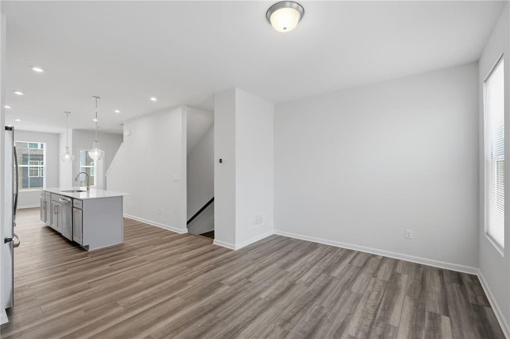 Building Photo - 1422 Creekside Cir NW
