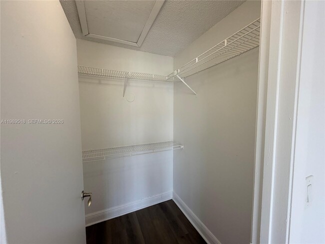 Building Photo - 5720 Rock Island Rd