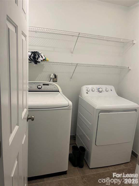 Building Photo - 3412 Armitage Dr