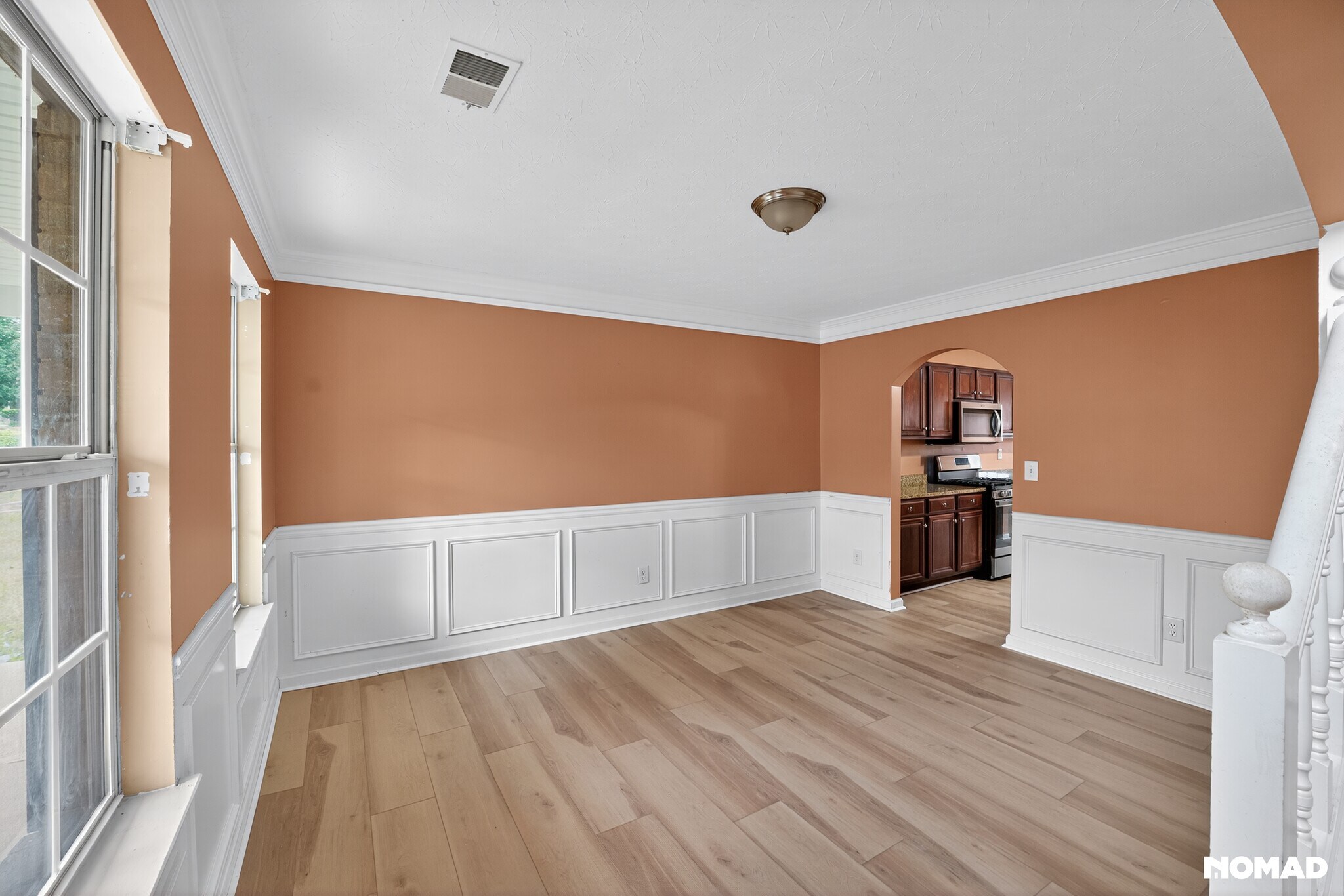 Building Photo - 395 Lamont Ln