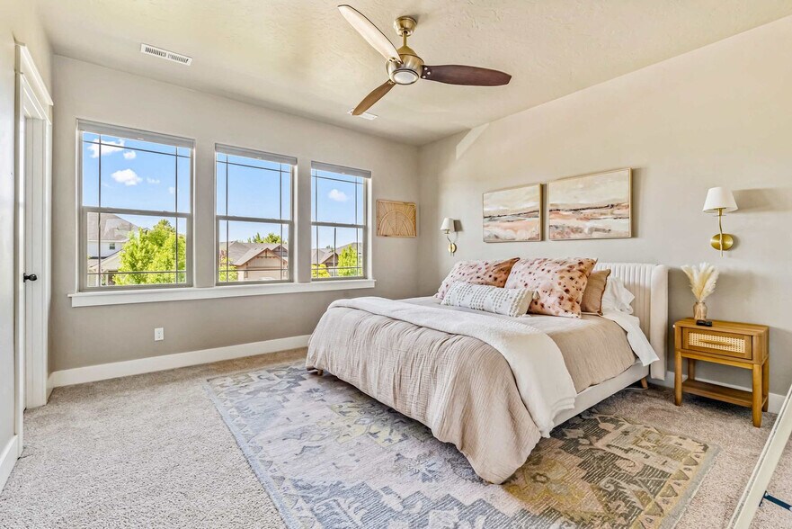 Building Photo - 2933 W Tubac Dr