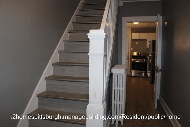 Building Photo - 198 St Joseph St