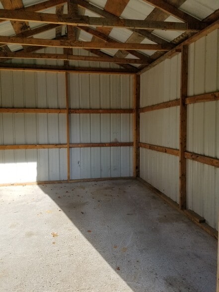 Building Photo - 517 Lattie Miller Rd