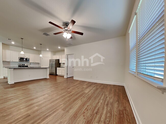 Building Photo - 567 Tumbled Stone Way