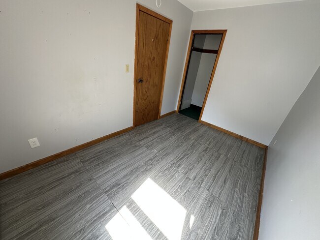 Building Photo - 119 Ludington St