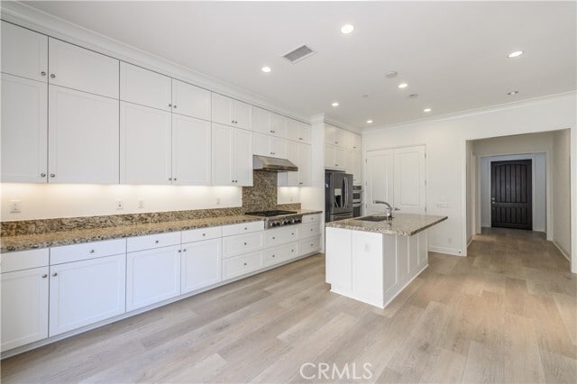 Building Photo - 71 Stetson