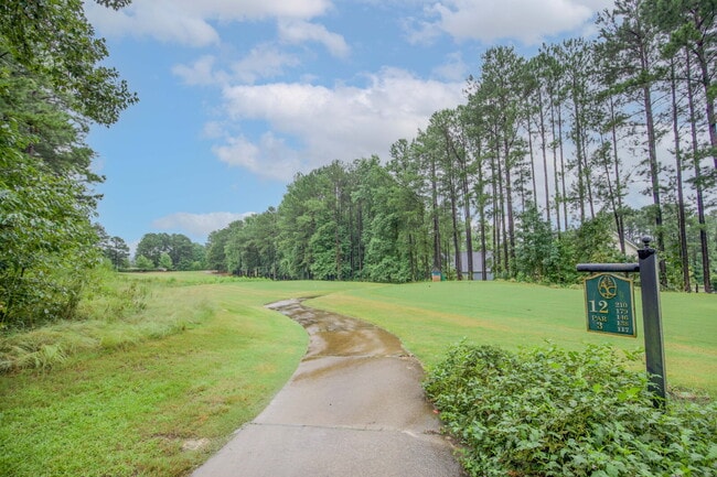 Building Photo - Charming 3 bed, 2.5 bath home with bonus t...