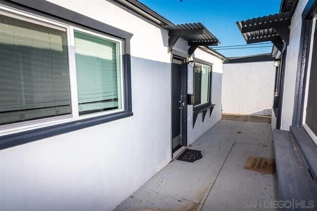 Building Photo - 2019 Reed Ave