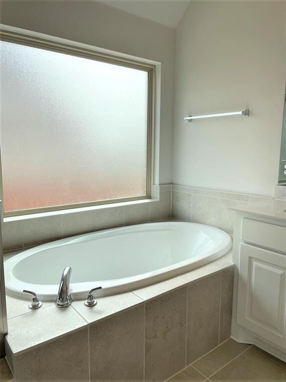 Building Photo - 156 Santa Maria St