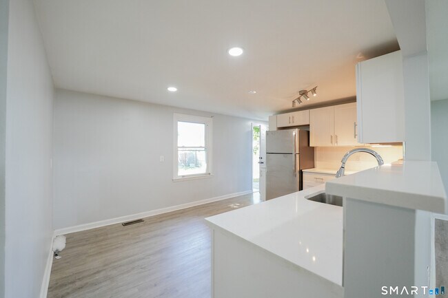 Building Photo - 50 Fowler Ave