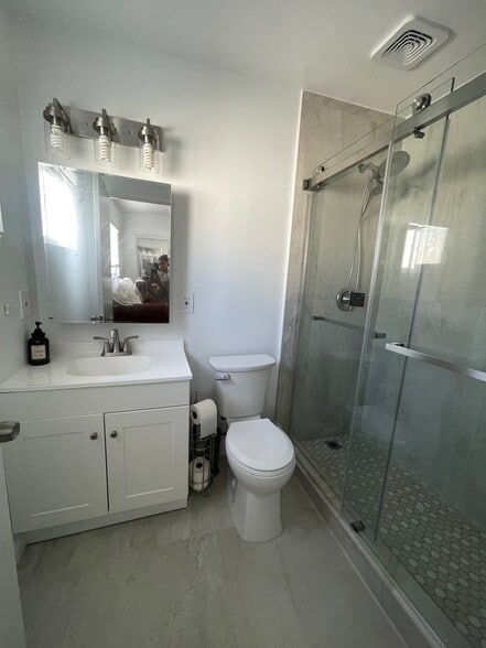 Building Photo - 1307 Aviation Blvd