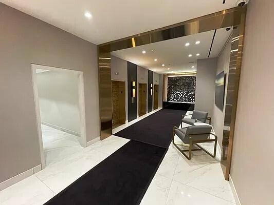 Building Photo - 150 W 51st St