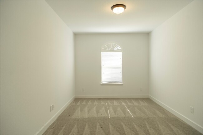 Building Photo - 29856 Smoky Ridge Rd