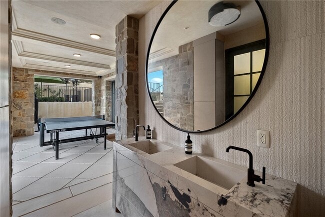 Building Photo - 9 Pelican Crest Dr