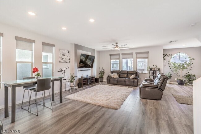 Building Photo - 8086 Misty Canyon Ave