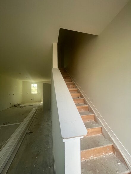 Building Photo - Saltwell Springs