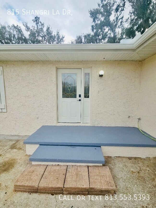 Building Photo - 815 Shangri La Dr