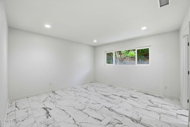 Building Photo - 30845 Catarina Dr