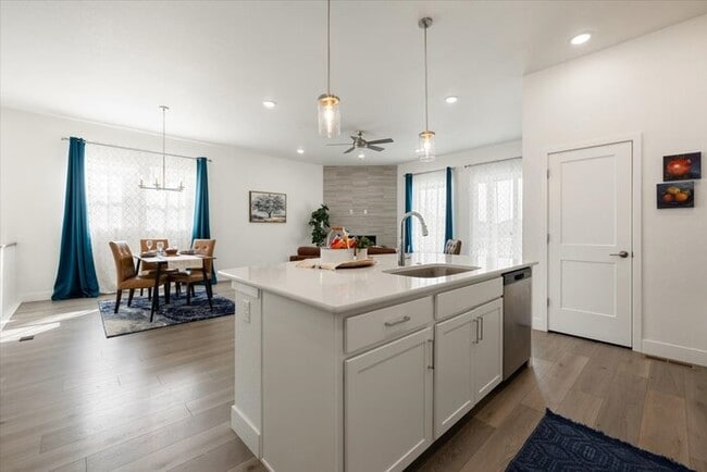 Building Photo - 6602 Enclave Vista Loop