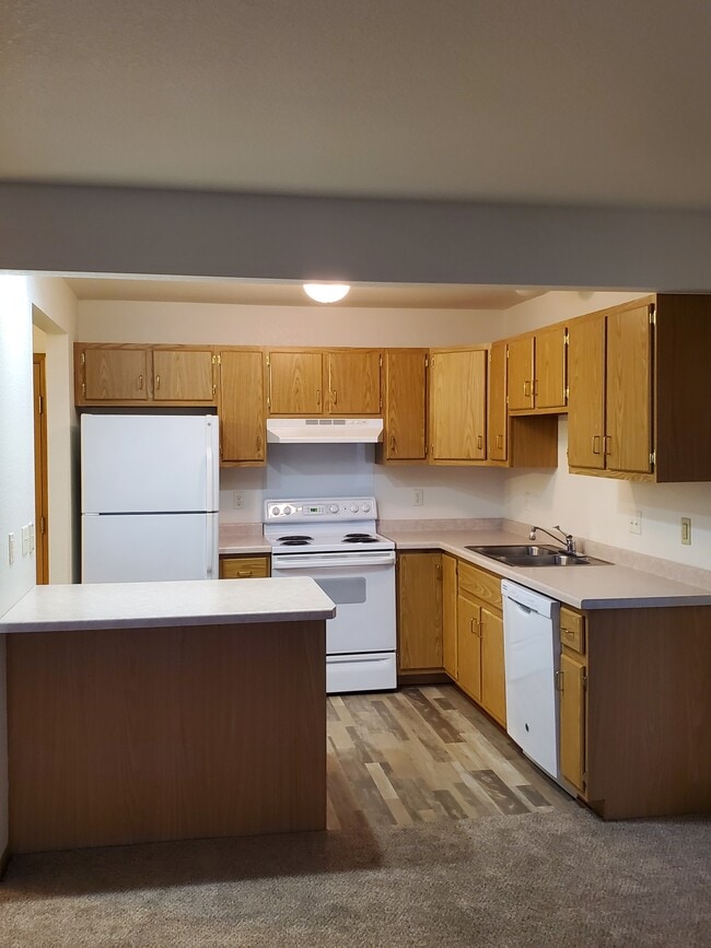 Mapledale Village Senior 4122 Driftwood Ct Sheboygan WI 53081