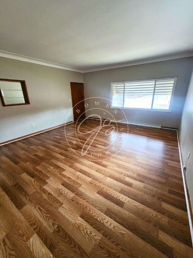 Building Photo - Must see to truly appreciate! This unique 3-bedroom, 2.5-bath unit within a 4-unit complex offers...