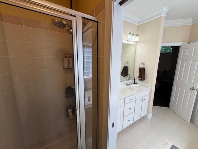Building Photo - Charming 3-Bedroom Retreat in Wake Forest