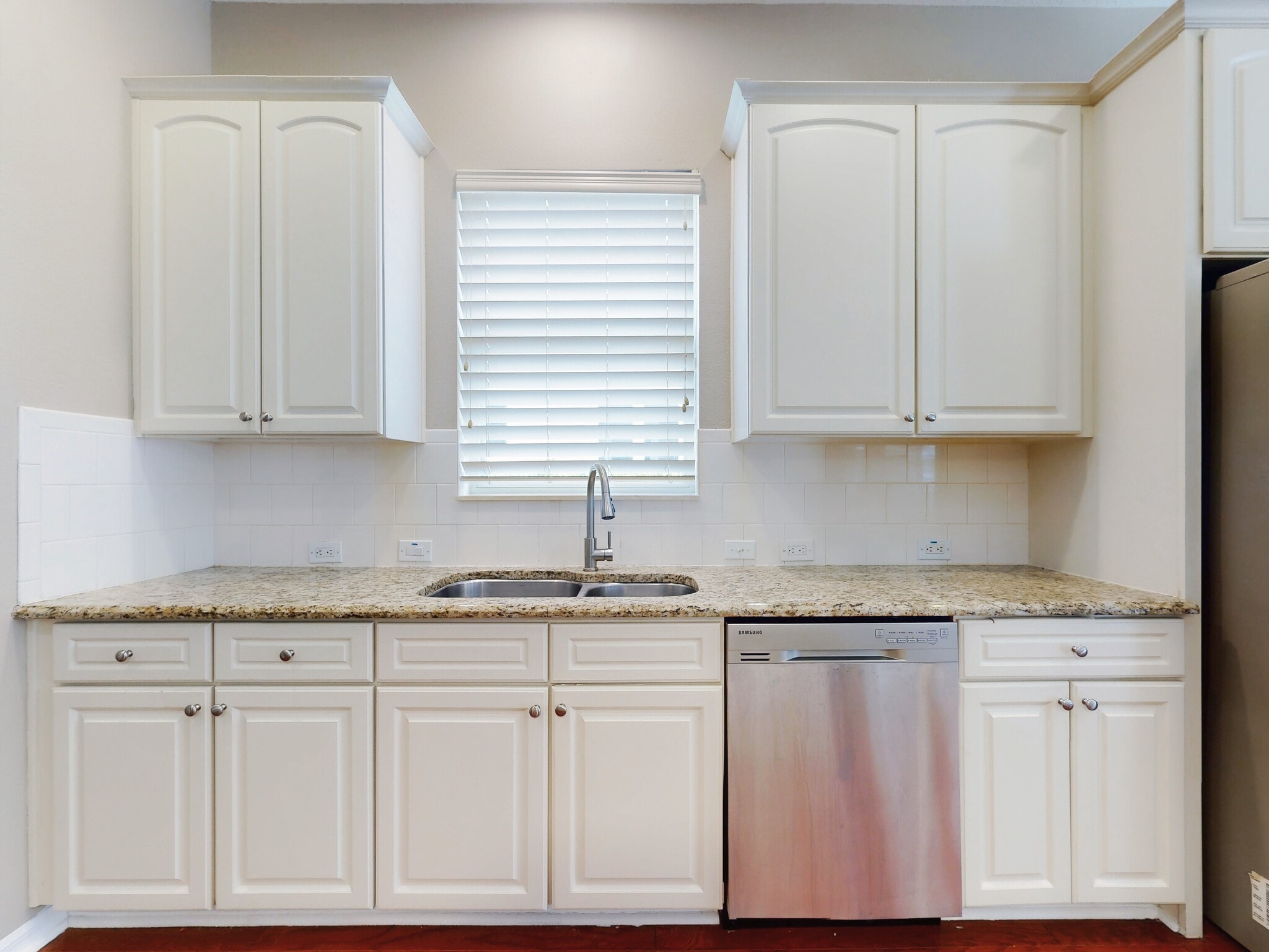 Building Photo - 610 Victoria Hills Dr