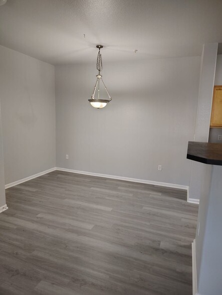 Building Photo - 15700 E Jamison Dr