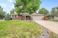 Building Photo - $2,895.00, 4 bed, 3.5 bath, located in Col...