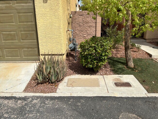 Building Photo - 5150 Silent Valley Ct