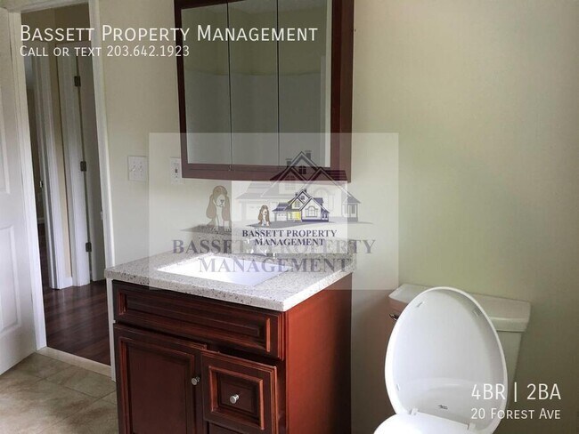 Building Photo - 20 Forest Ave