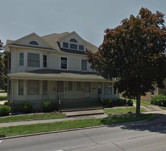 Building Photo - 1403 Charleston Ave