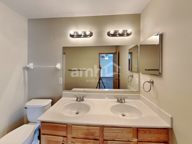 Building Photo - 2372 Myrtle Valley Dr