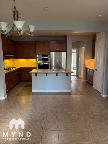 Building Photo - 3126 Fioli Way