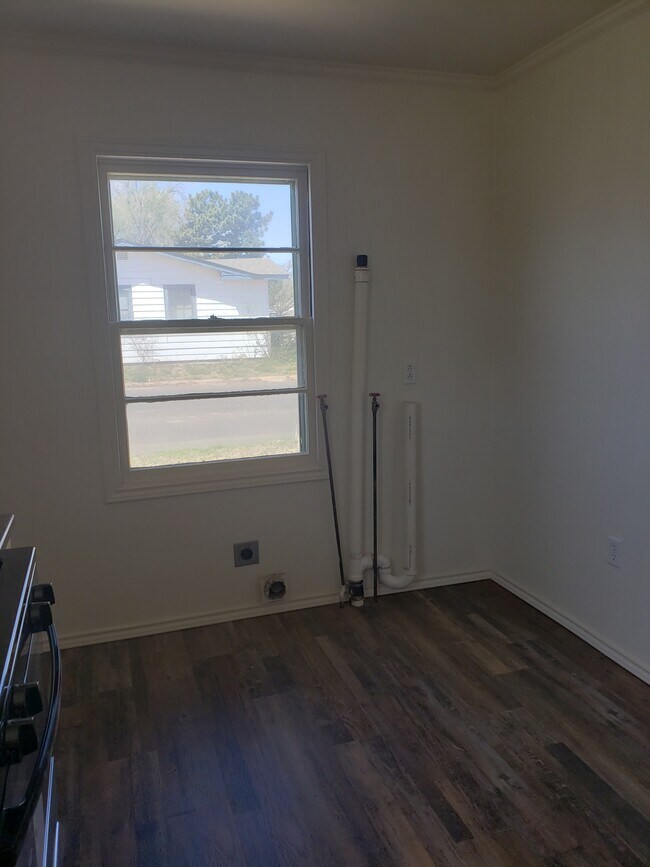 Laundry hook-up in kitchen - 4823 37th St