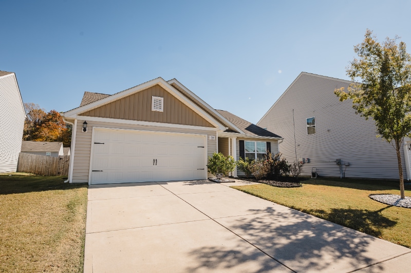 Building Photo - 130 Trailwood Ct