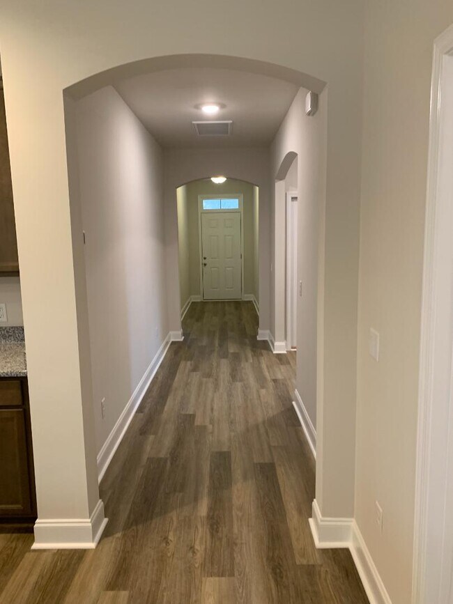 Building Photo - 2445 Bent Oak Rd