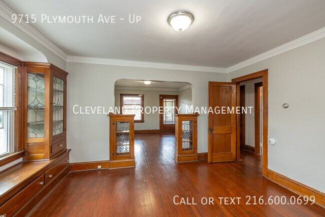 Building Photo - 9715 Plymouth Ave