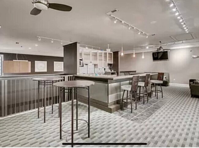 Building Photo - 5587 Bow Falls Blvd