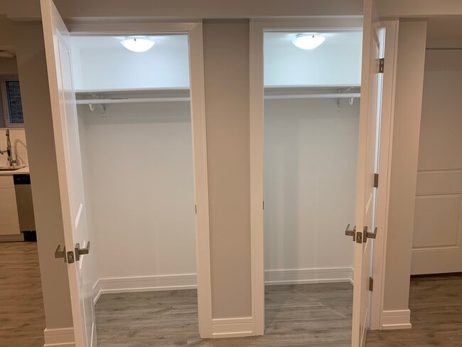 Building Photo - 3706 N Drake Ave