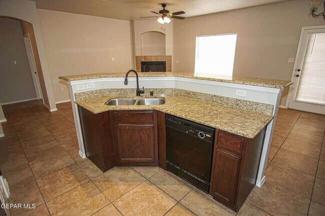 Building Photo - 6977 Jericho Tree Dr